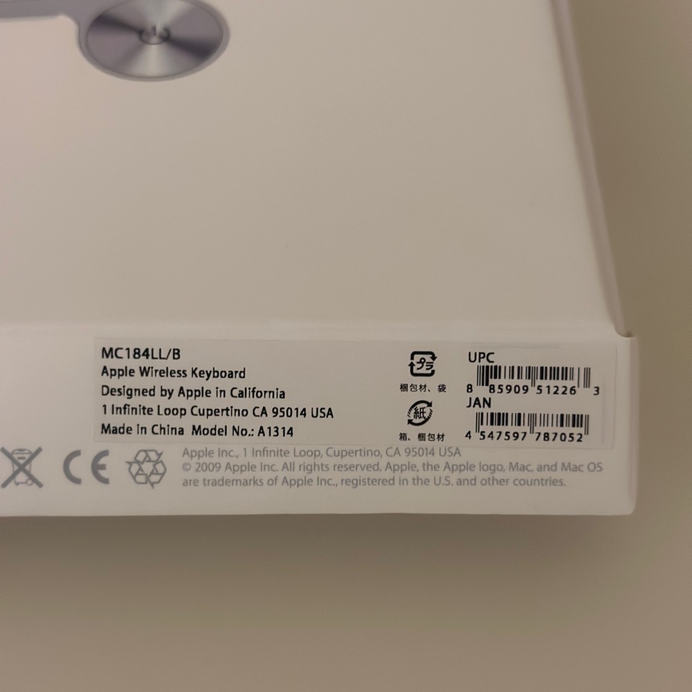 Apple Wireless Magic Keyboard - Picture 3 of 6